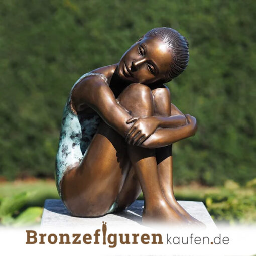 Gartenskulptur aus Bronze genannt friedlich