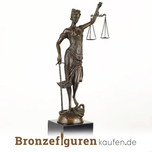 Justitia Figur aus bronze