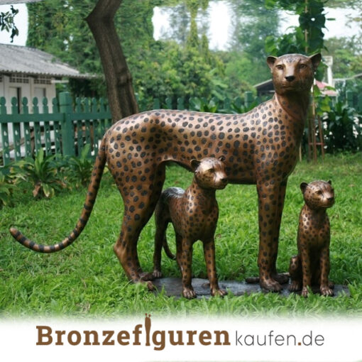 Leopardenfamilie-aus-bronze
