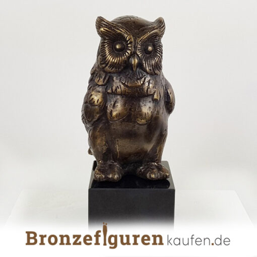 Eule figur aus bronze