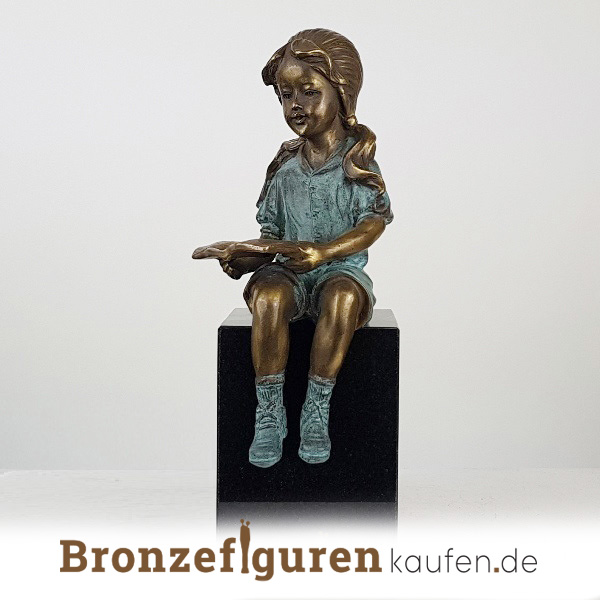 Kinderfigur-aus-bronze Kinderfigur aus bronze